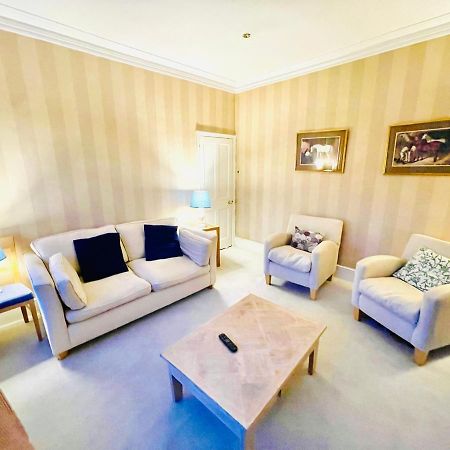 New Lovely 2-Bedroom Condo In Chelsea Лондон Екстер'єр фото